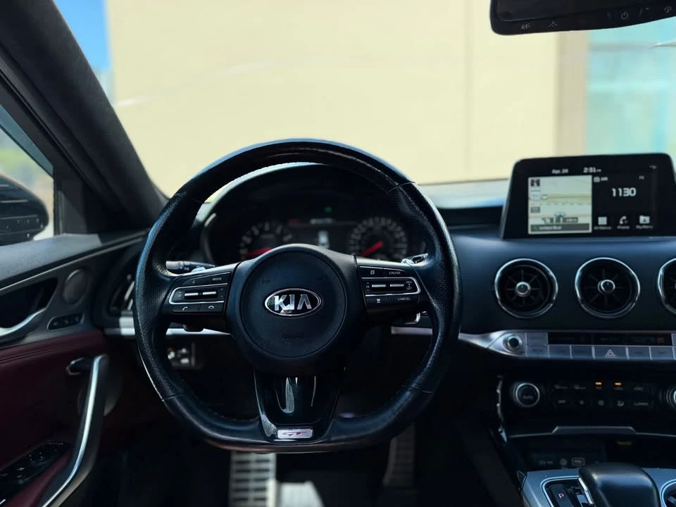 2019 Kia Stinger - Image 9 of 20
