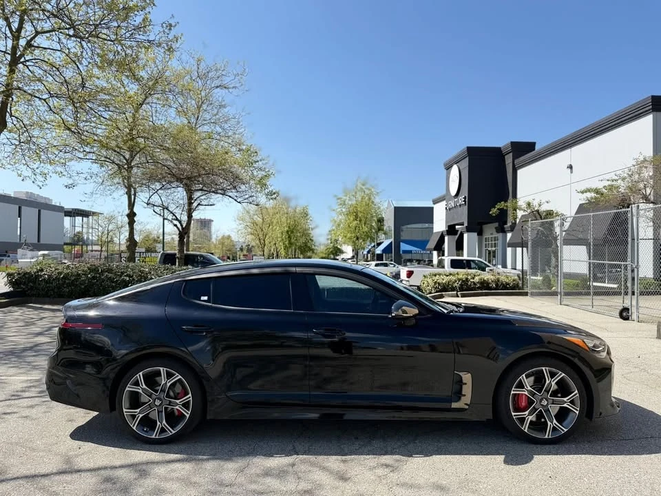 2019 Kia Stinger - Image 5 of 20