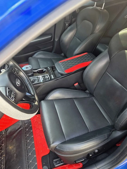 2019 Kia Stinger - Image 3 of 3