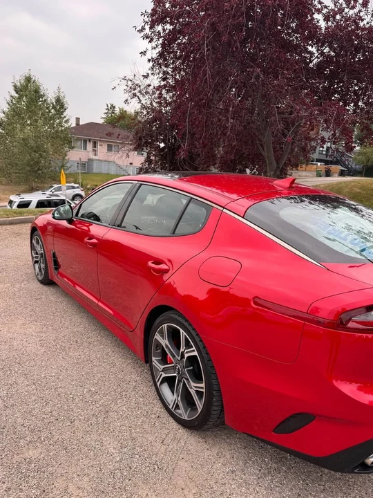 2019 Kia Stinger - Image 5 of 14