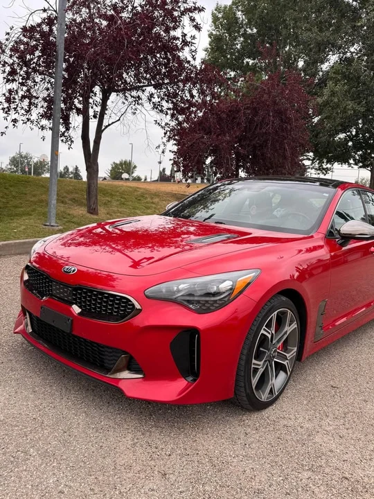 2019 Kia Stinger - Image 2 of 14