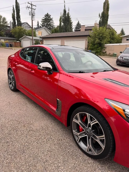 2019 Kia Stinger - Image 10 of 14