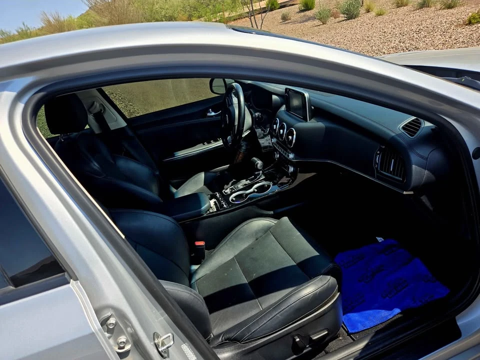 2019 Kia Stinger - Image 5 of 8