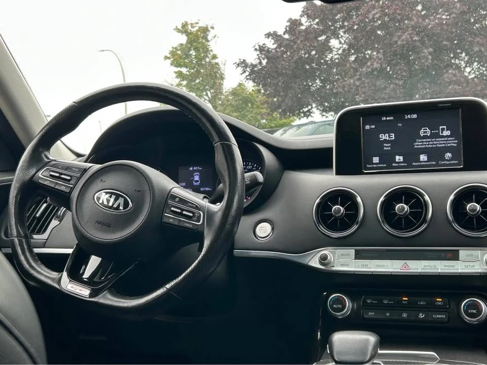 2019 Kia Stinger - Image 9 of 14