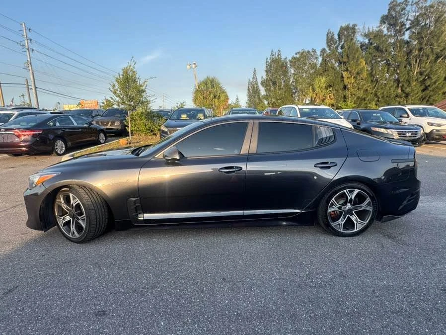2019 Kia Stinger - Image 8 of 17