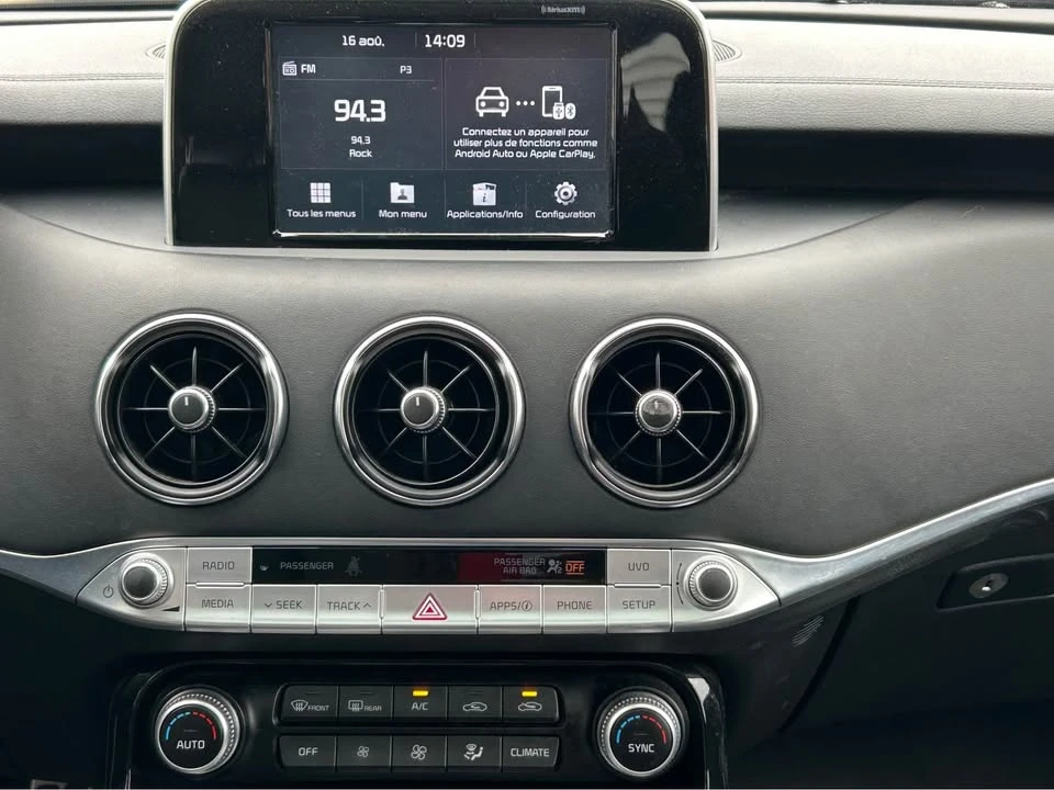 2019 Kia Stinger - Image 11 of 14