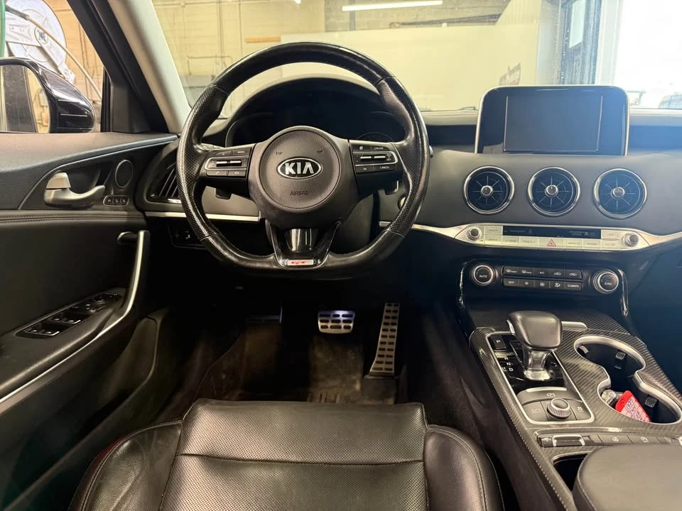 2019 Kia Stinger - Image 10 of 12