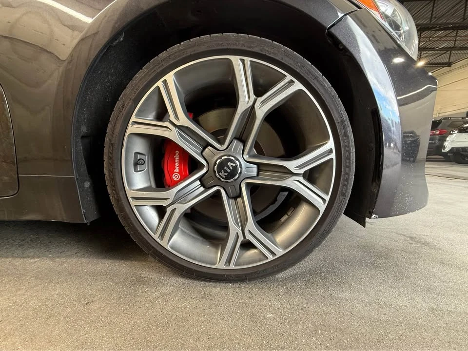 2019 Kia Stinger - Image 5 of 12