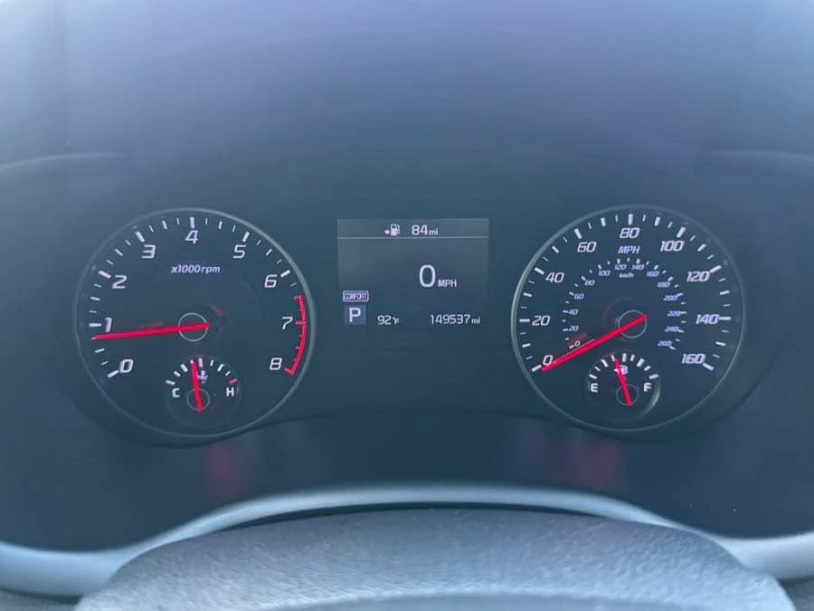 2019 Kia Stinger - Image 11 of 17