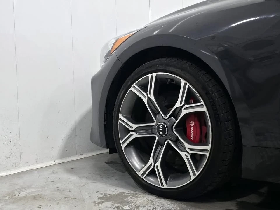2019 Kia Stinger - Image 3 of 10
