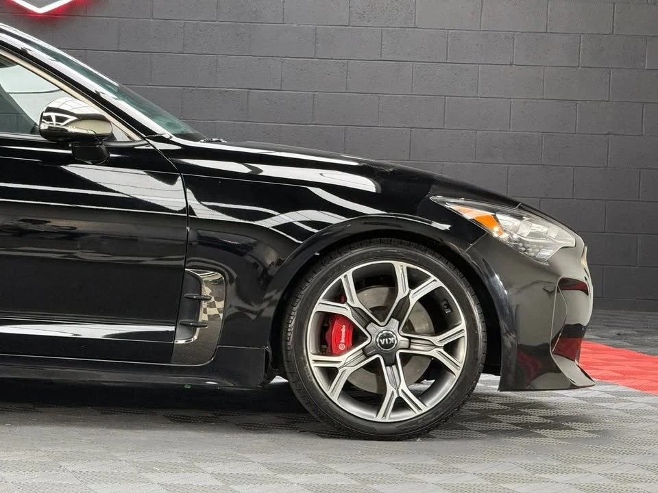 2019 Kia Stinger - Image 19 of 20