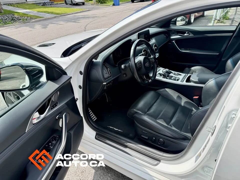 2019 Kia Stinger - Image 4 of 16