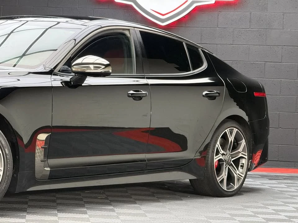 2019 Kia Stinger - Image 10 of 20