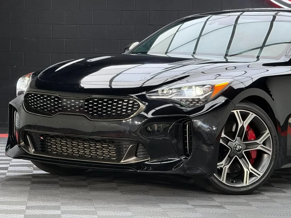 2019 Kia Stinger - Image 9 of 20