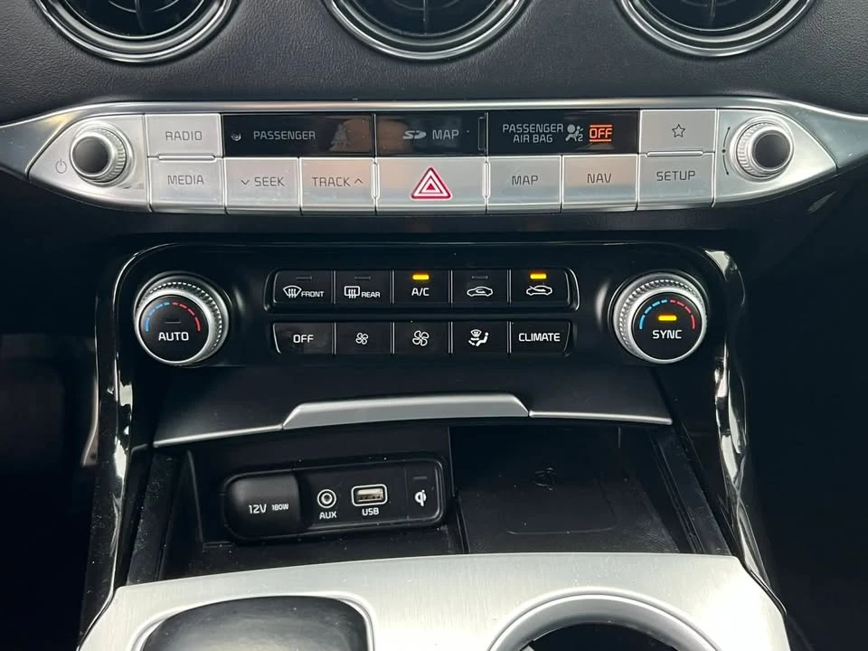 2019 Kia Stinger - Image 14 of 20