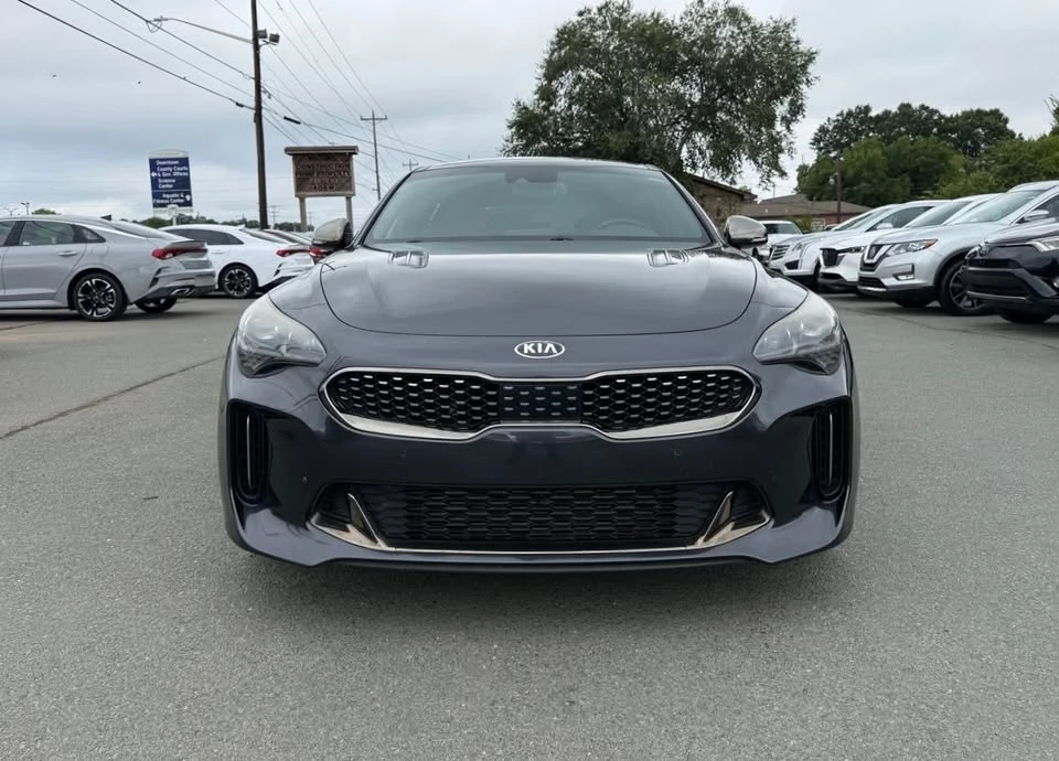 2019 Kia Stinger - Image 2 of 20