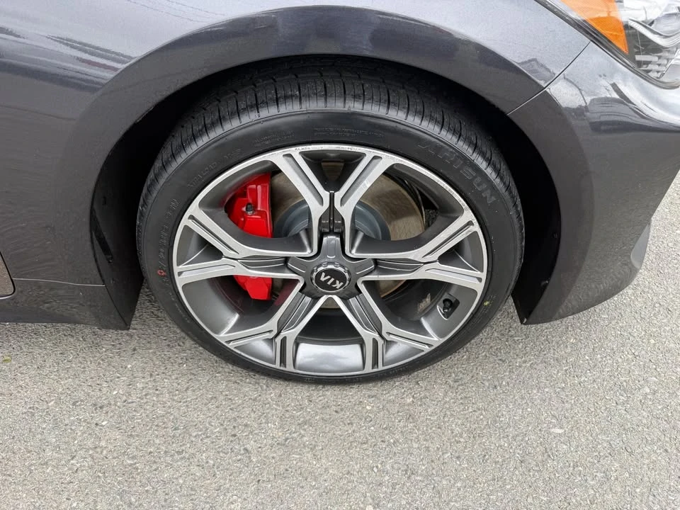 2019 Kia Stinger - Image 14 of 20