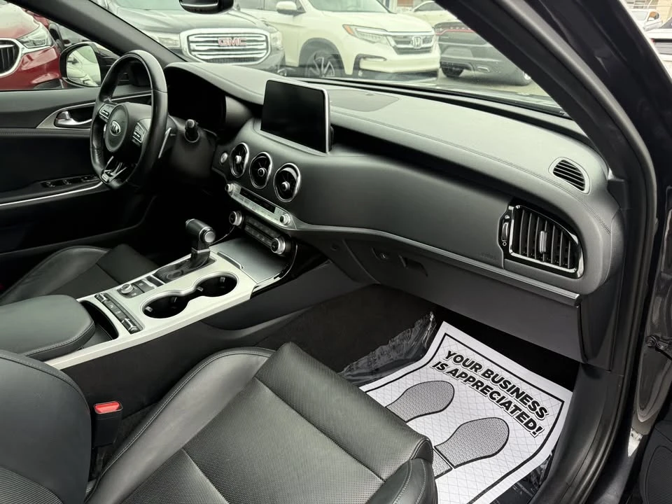 2019 Kia Stinger - Image 12 of 20