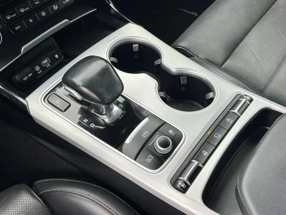 2019 Kia Stinger - Image 15 of 20
