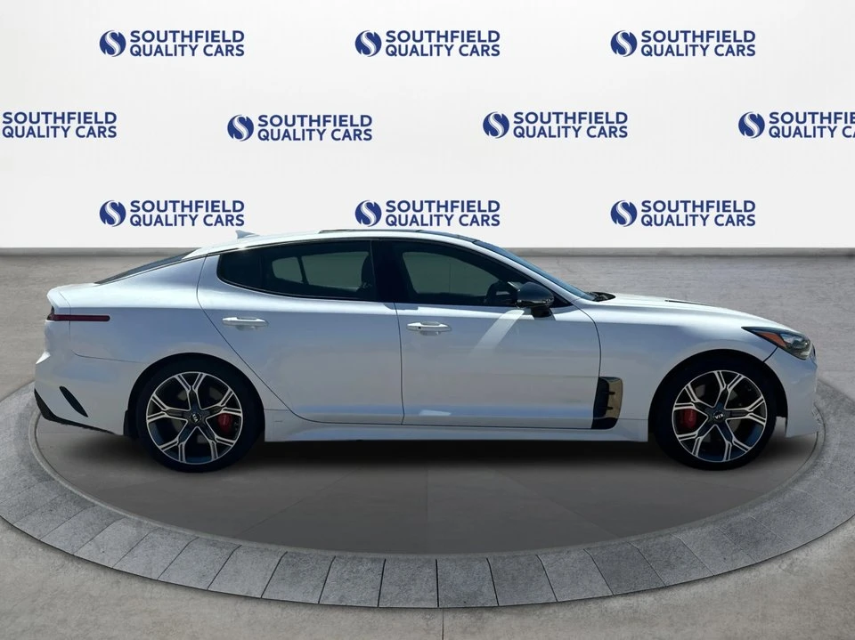 2019 Kia Stinger - Image 7 of 20