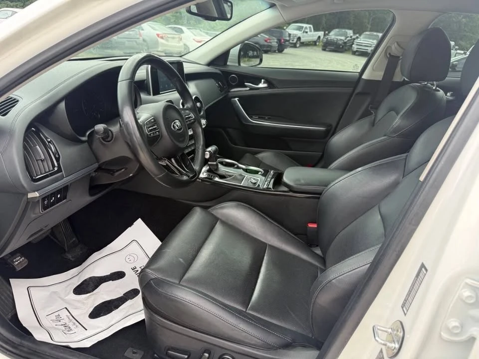 2019 Kia Stinger - Image 11 of 20