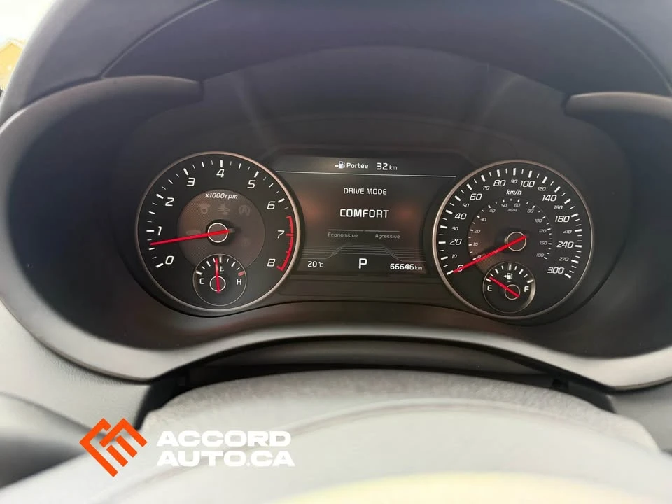 2019 Kia Stinger - Image 7 of 16