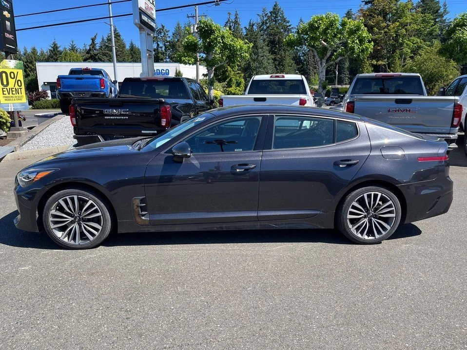 2019 Kia Stinger - Image 2 of 5