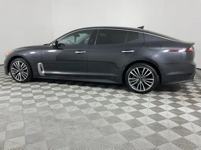 2019 Kia Stinger - Image 3 of 20