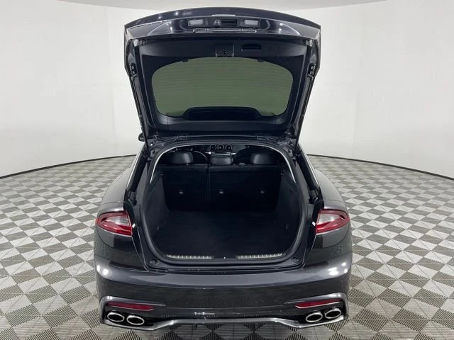 2019 Kia Stinger - Image 8 of 20