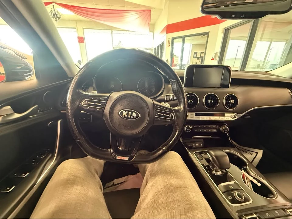 2019 Kia Stinger - Image 13 of 14