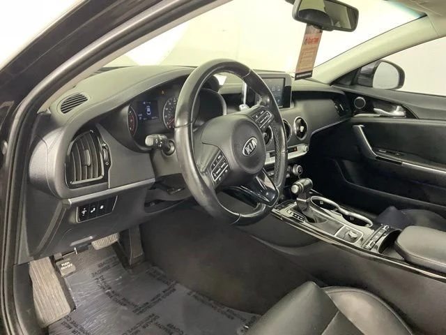 2019 Kia Stinger - Image 19 of 20