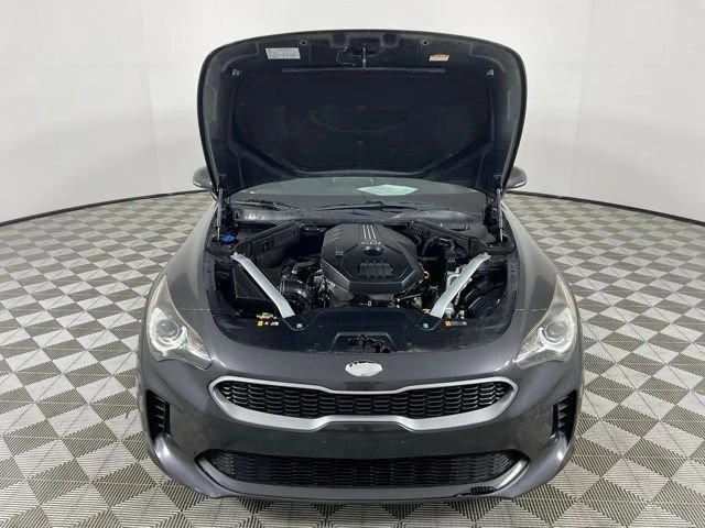 2019 Kia Stinger - Image 16 of 20