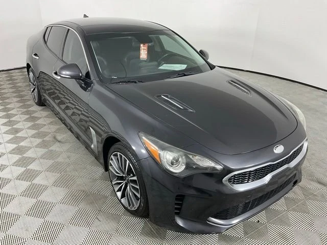 2019 Kia Stinger - Image 13 of 20