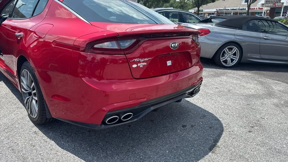 2019 Kia Stinger - Image 13 of 20