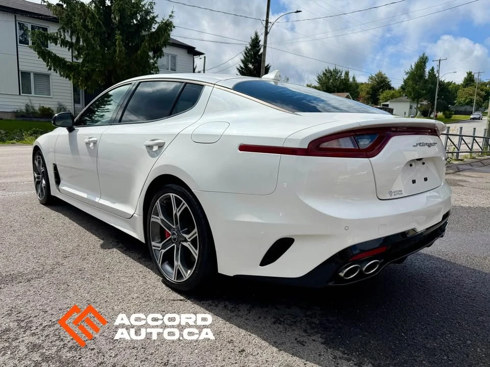 2019 Kia Stinger - Image 13 of 16