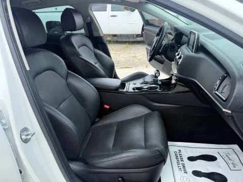 2019 Kia Stinger - Image 19 of 20