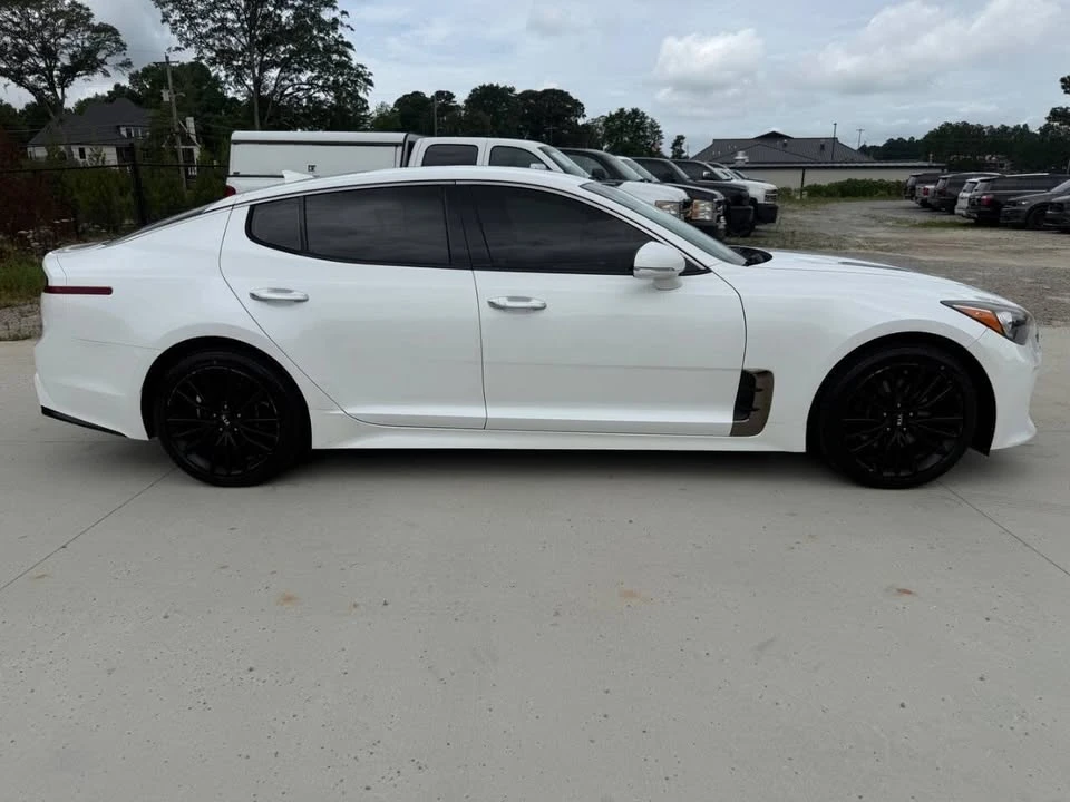 2019 Kia Stinger - Image 8 of 20