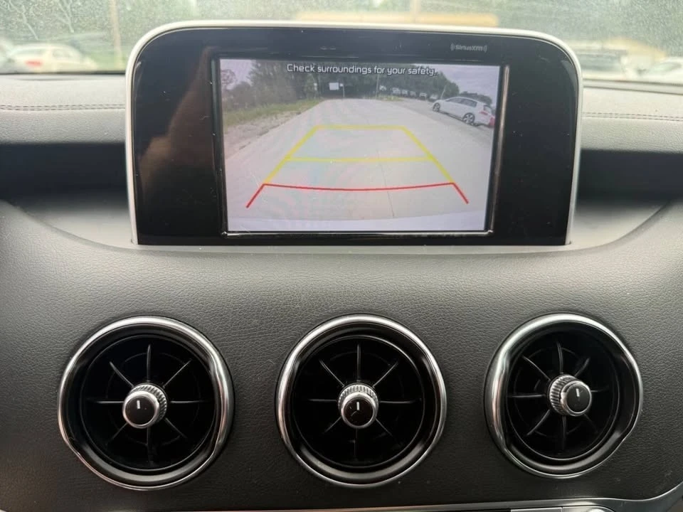 2019 Kia Stinger - Image 15 of 20