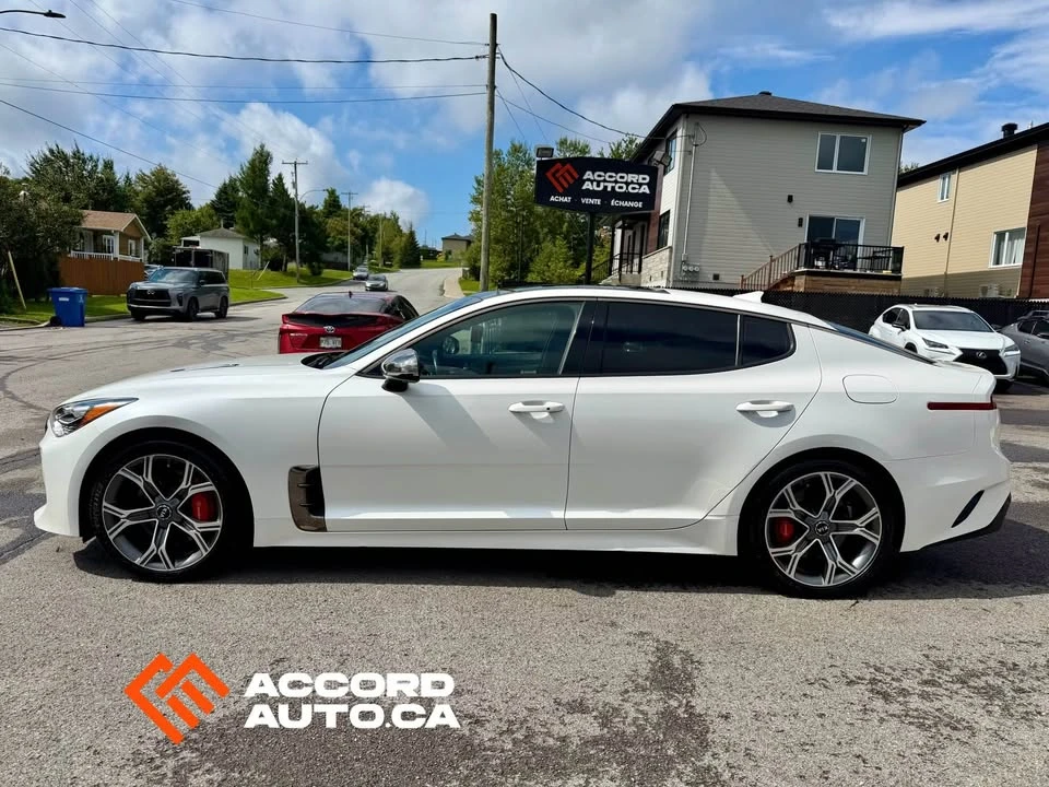 2019 Kia Stinger - Image 14 of 16