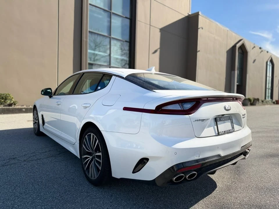 2019 Kia Stinger - Image 4 of 19