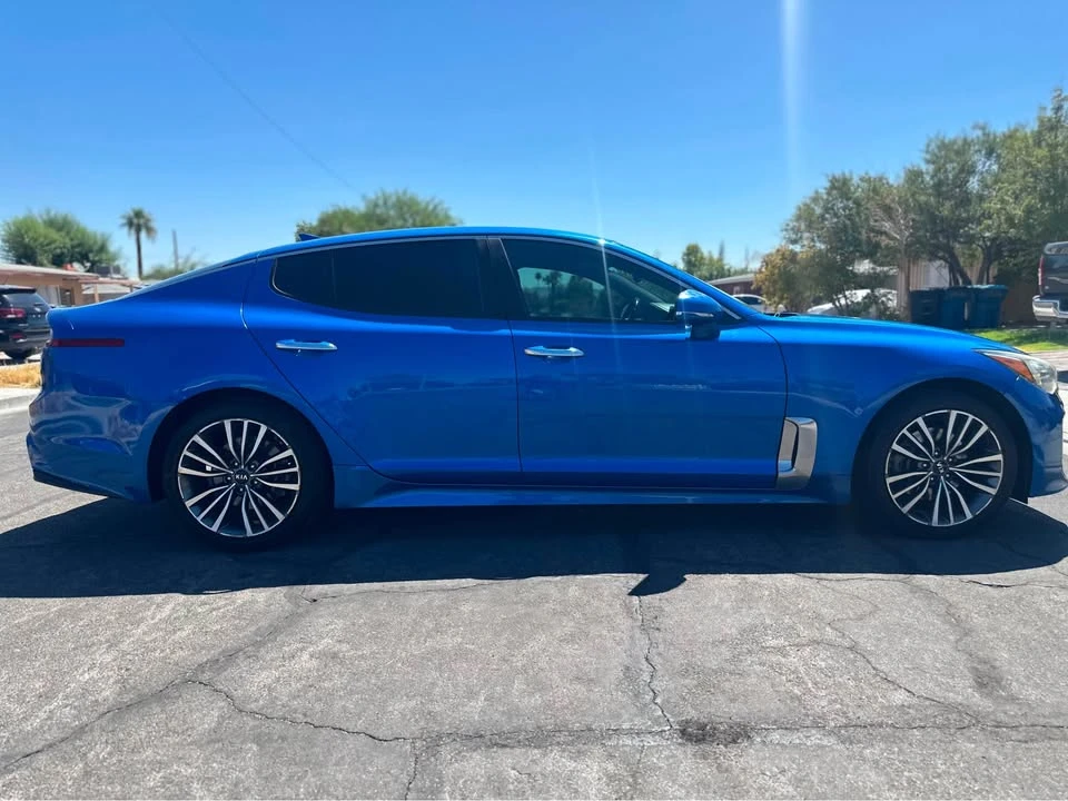 2019 Kia Stinger - Image 3 of 10