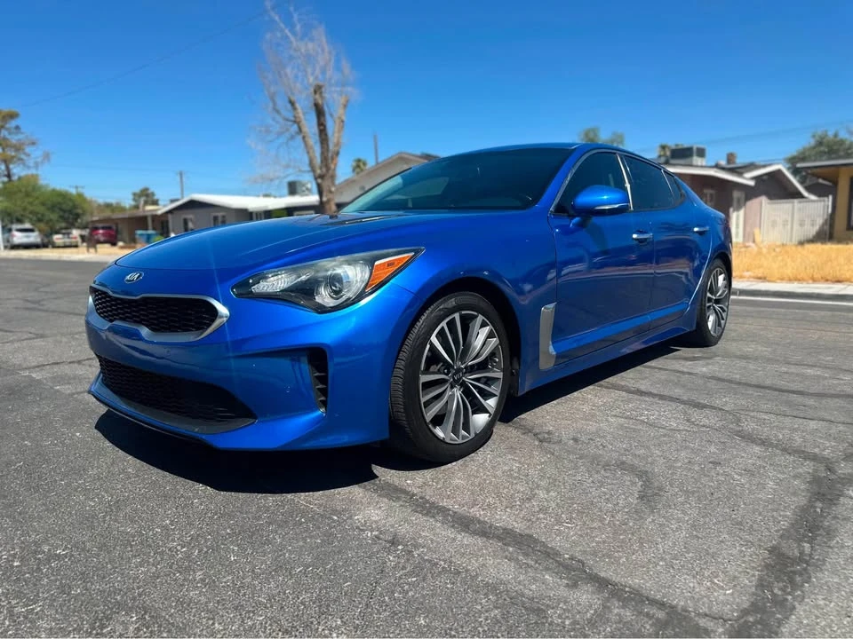 2019 Kia Stinger - Image 7 of 10