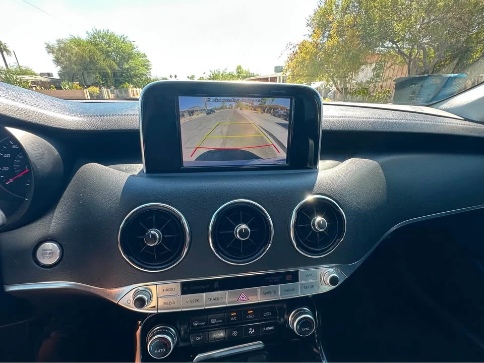 2019 Kia Stinger - Image 9 of 10