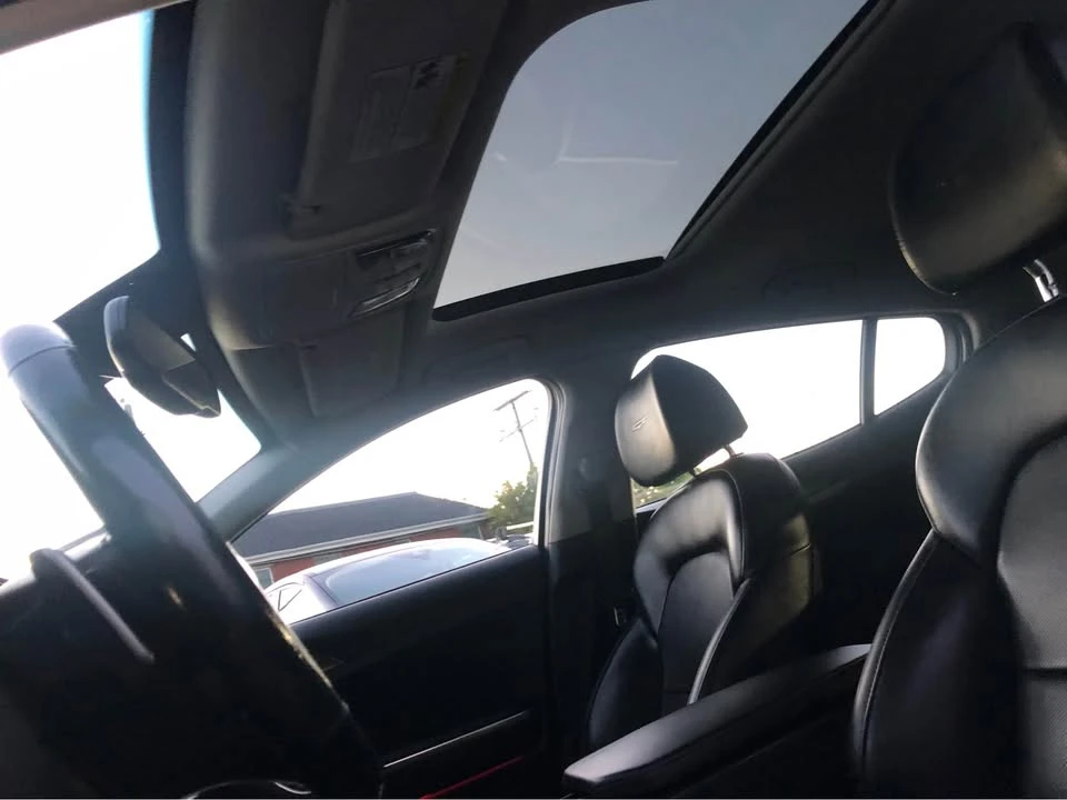 2019 Kia Stinger - Image 11 of 20