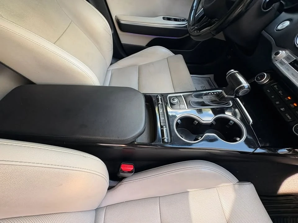 2019 Kia Stinger - Image 11 of 19