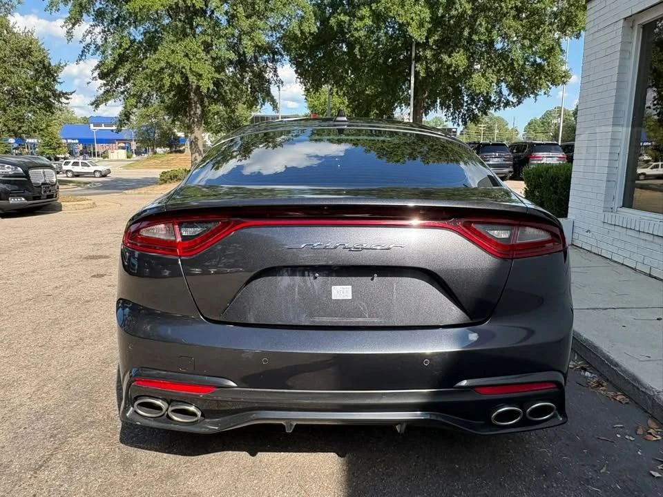 2019 Kia Stinger - Image 7 of 19