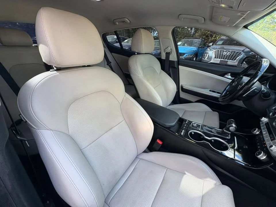 2019 Kia Stinger - Image 9 of 19
