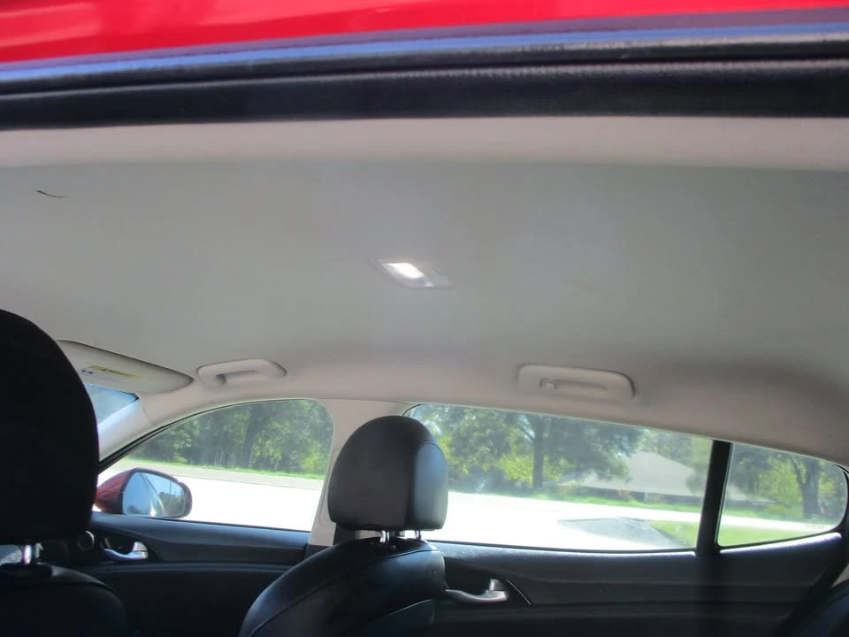 2019 Kia Stinger - Image 14 of 15