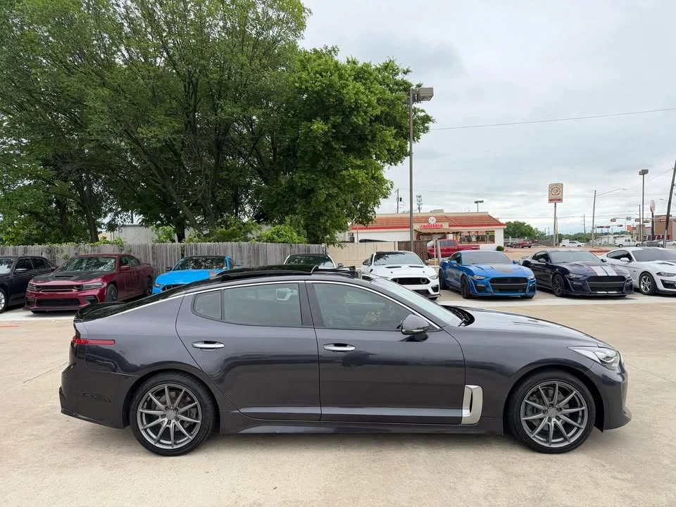 2019 Kia Stinger - Image 7 of 20