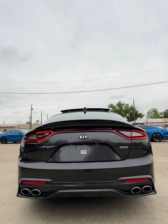 2019 Kia Stinger - Image 4 of 20